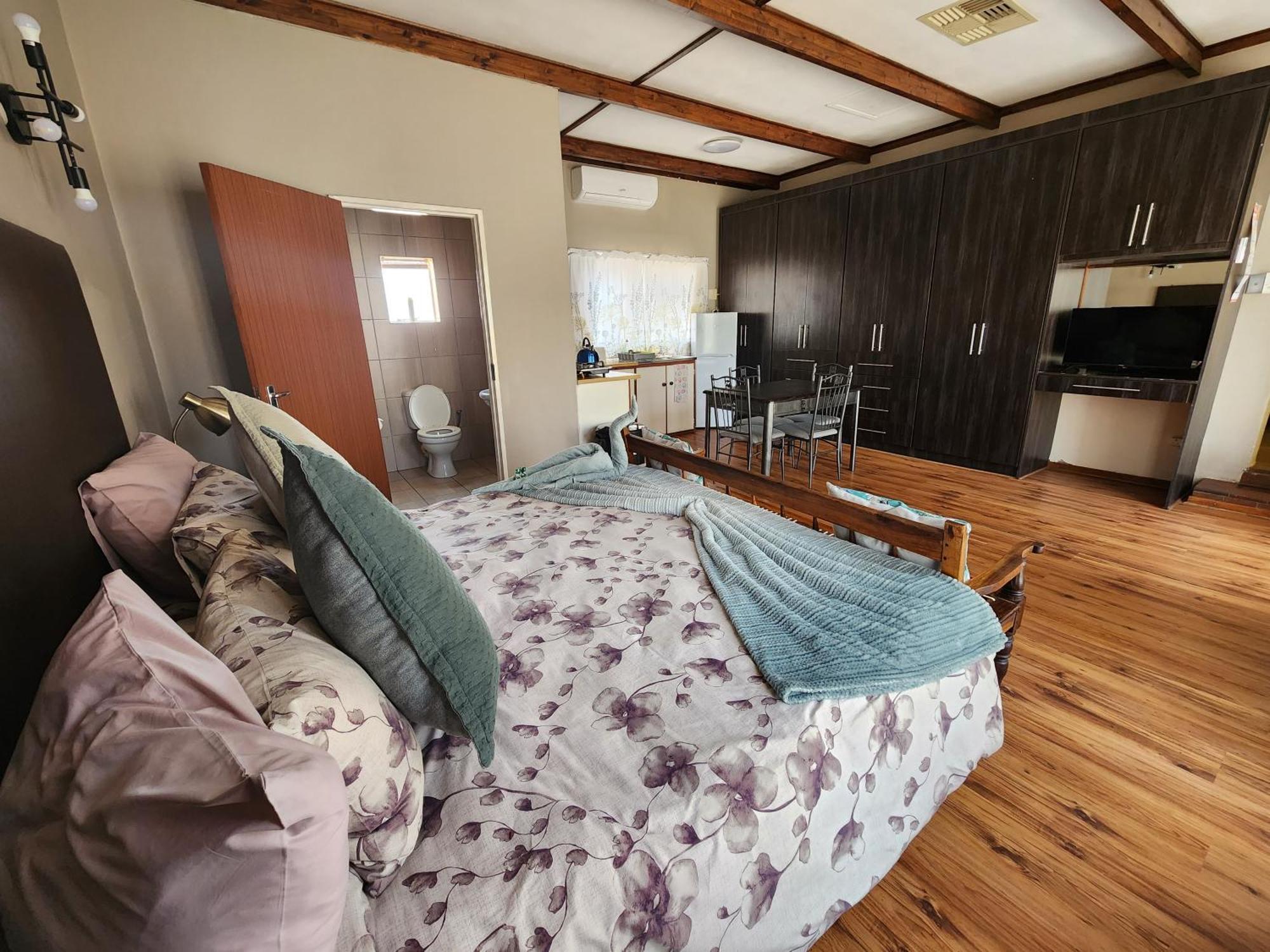 Midway Overnight Rooms Kimberley Værelse billede